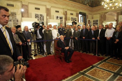 Παπούλιας: Ημέρα μνήμης και σεβασμού η 40ή επέτειος για τη Δημοκρατία | iefimerida.gr 1