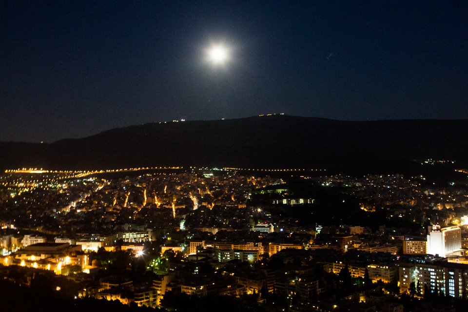 Έχει πανσέληνο απόψε κι είναι ωραία -Που θα απολαύσετε το Αυγουστιάτικο φεγγάρι [λίστα & εικόνες] | iefimerida.gr 1
