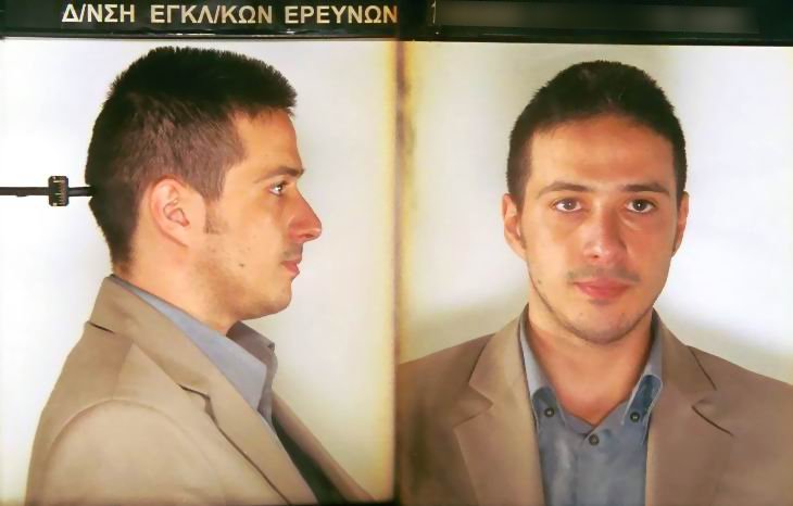 Αυτός είναι ο τέταρτος από τους ληστές της τράπεζας στο Δίστομο -Είχε εμπλακεί σε δολοφονία αστυνομικού [εικόνες] | iefimerida.gr 2