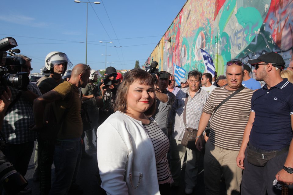 Υπό δρακόντεια μέτρα η ορκωμοσία Μώραλη στον Πειραιά -Παρών ο προφυλακισμένος βουλευτής της ΧΑ, Κούζηλος [εικόνες] | iefimerida.gr 2