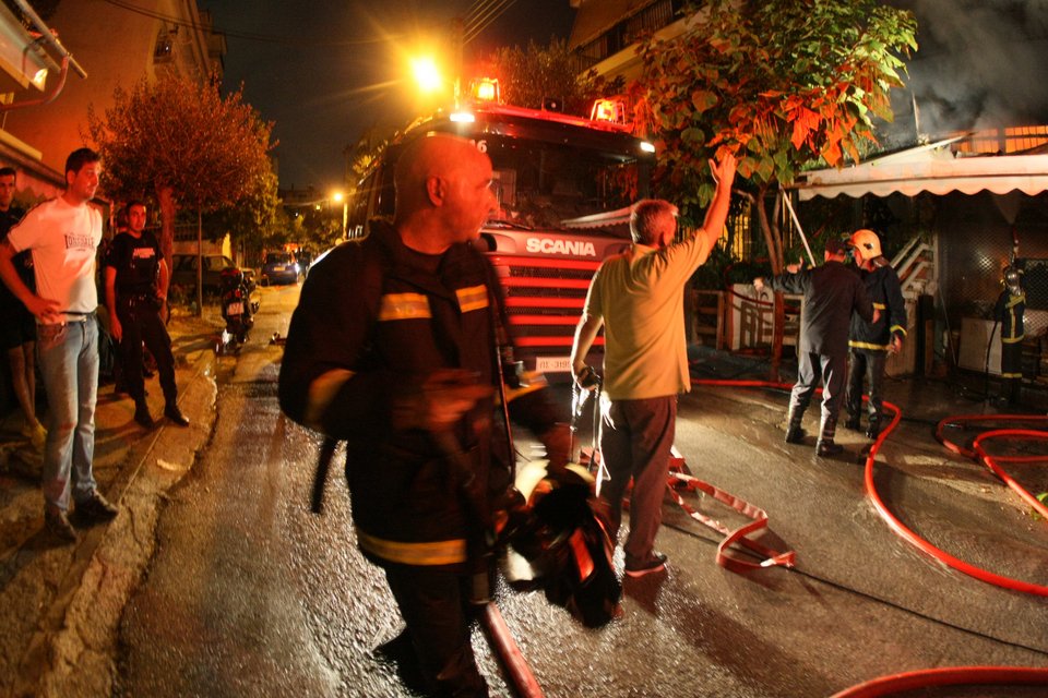 Tα θύματα της τραγωδίας στο Π. Φάληρο: 44χρονη μητέρα 2 παιδιών, 33χρονος πυροσβέστης που θα παντρευόταν σε ένα μήνα [εικόνες] | iefimerida.gr 2