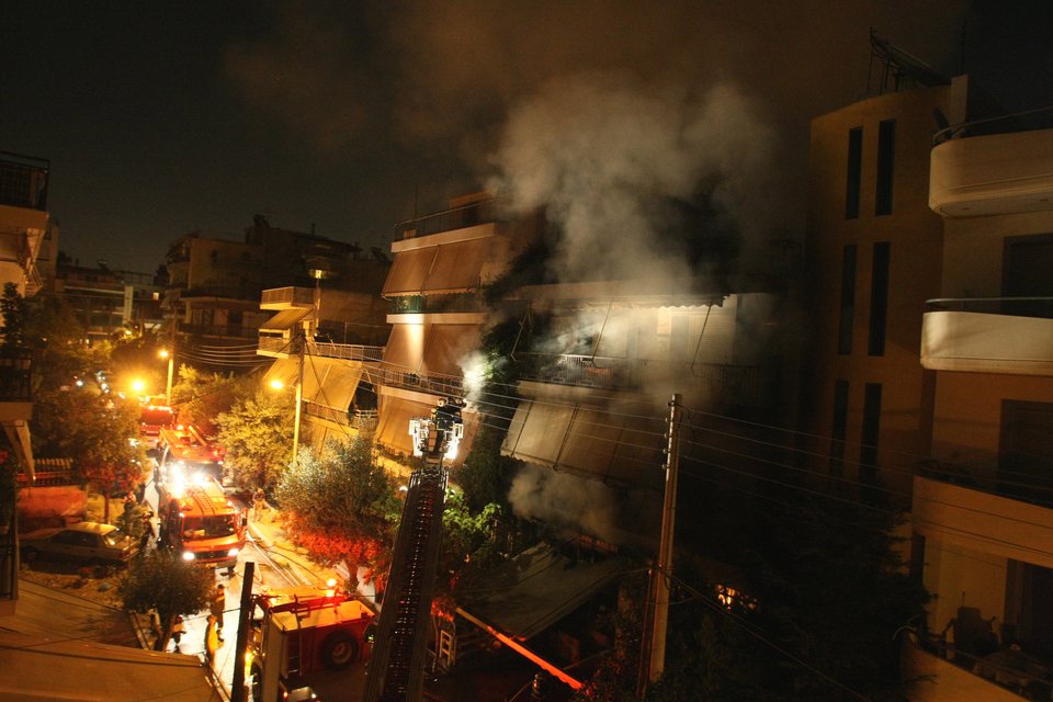 Tα θύματα της τραγωδίας στο Π. Φάληρο: 44χρονη μητέρα 2 παιδιών, 33χρονος πυροσβέστης που θα παντρευόταν σε ένα μήνα [εικόνες] | iefimerida.gr 6