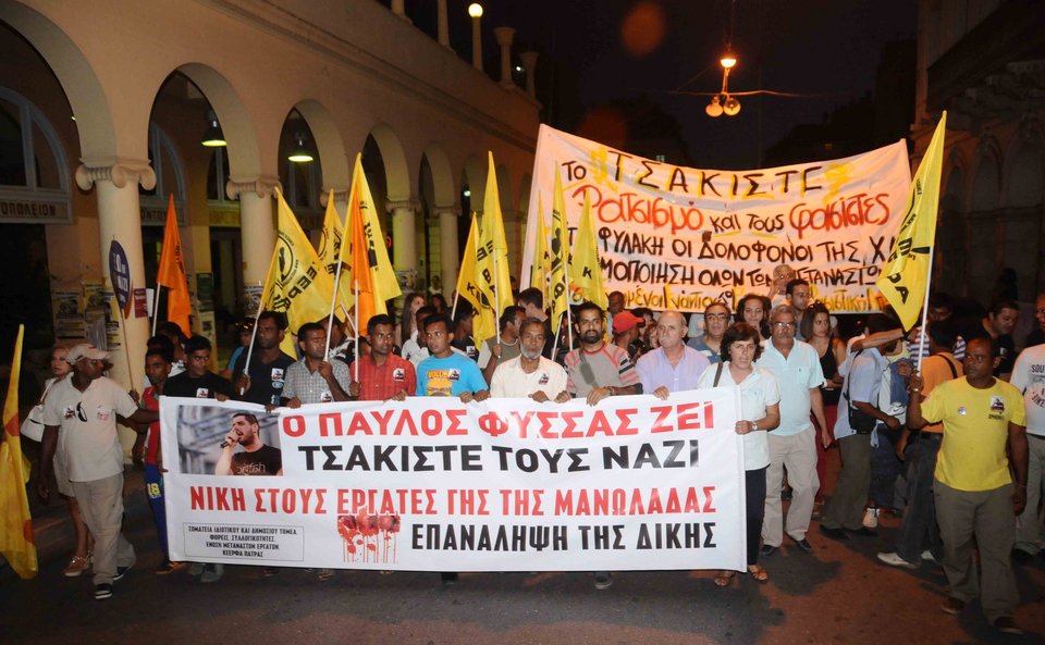 Πεδίο μάχης η Πάτρα -Επεισόδια και τραυματίες στις εκδηλώσεις μνήμης για τον Παύλο Φύσσα [εικόνες&amp;βίντεο] | iefimerida.gr 4