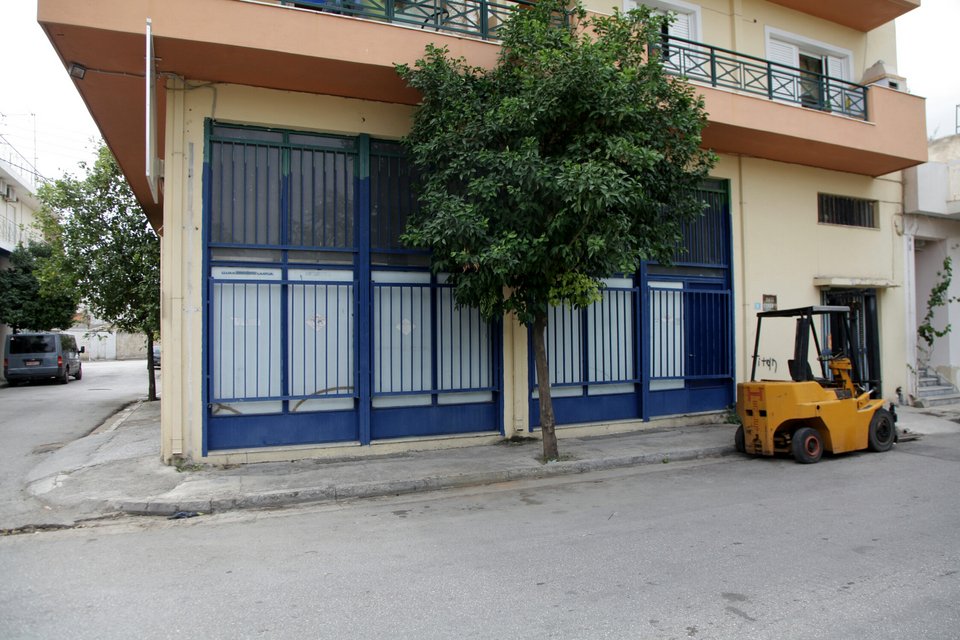 Βρέθηκε το ΙΧ του Σταμπούλου στον Κολωνό -Ψάχνουν DNA και αποτυπώματα στο διαμέρισμα της Δροσοπούλου [εικόνες]  | iefimerida.gr 0