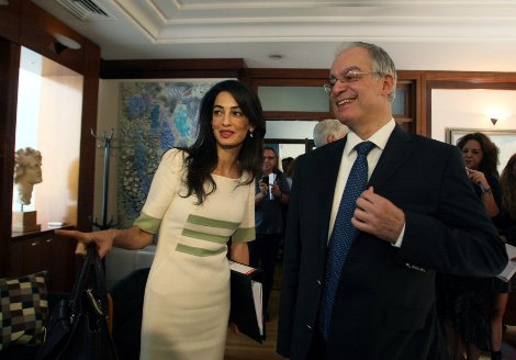 Espresso στο πόδι, 70 λεπτά με τον Τασούλα και πολλά χαμόγελα από την Αμάλ [εικόνες] | iefimerida.gr 1