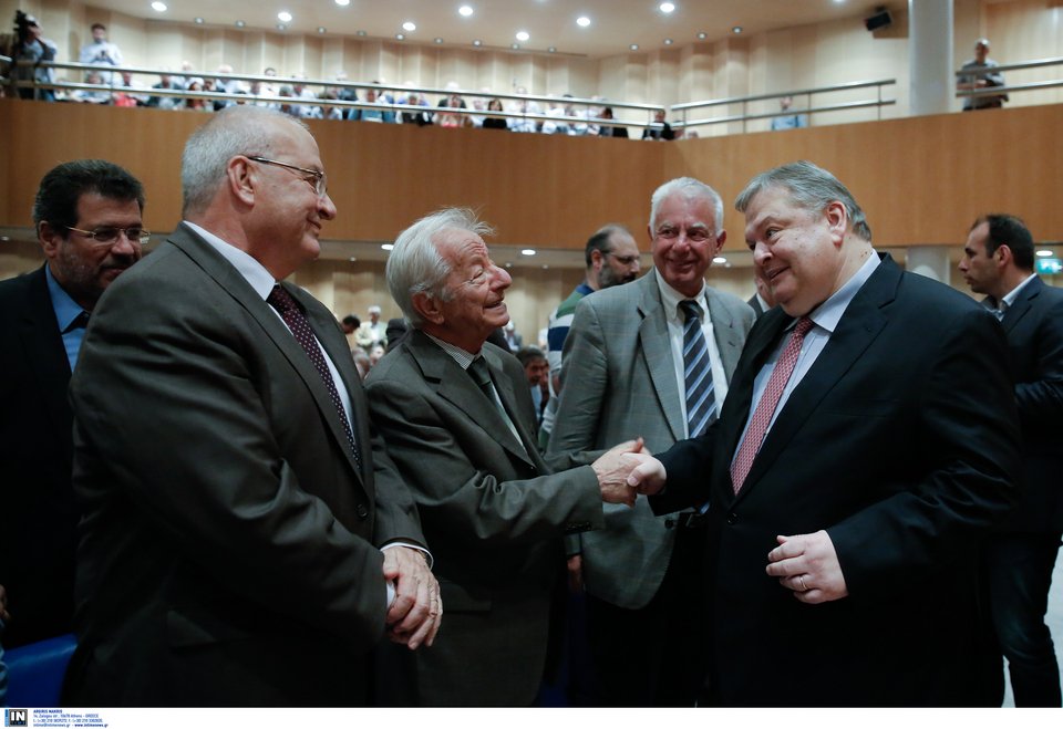 Ευάγγελος Βενιζέλος: «Η χώρα φλέρταρε με τον κίνδυνο της απόλυτης καταστροφής» [εικόνες] | iefimerida.gr 4