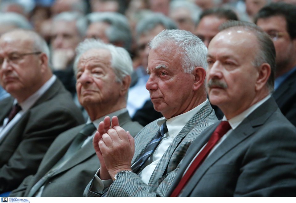 Ευάγγελος Βενιζέλος: «Η χώρα φλέρταρε με τον κίνδυνο της απόλυτης καταστροφής» [εικόνες] | iefimerida.gr 6