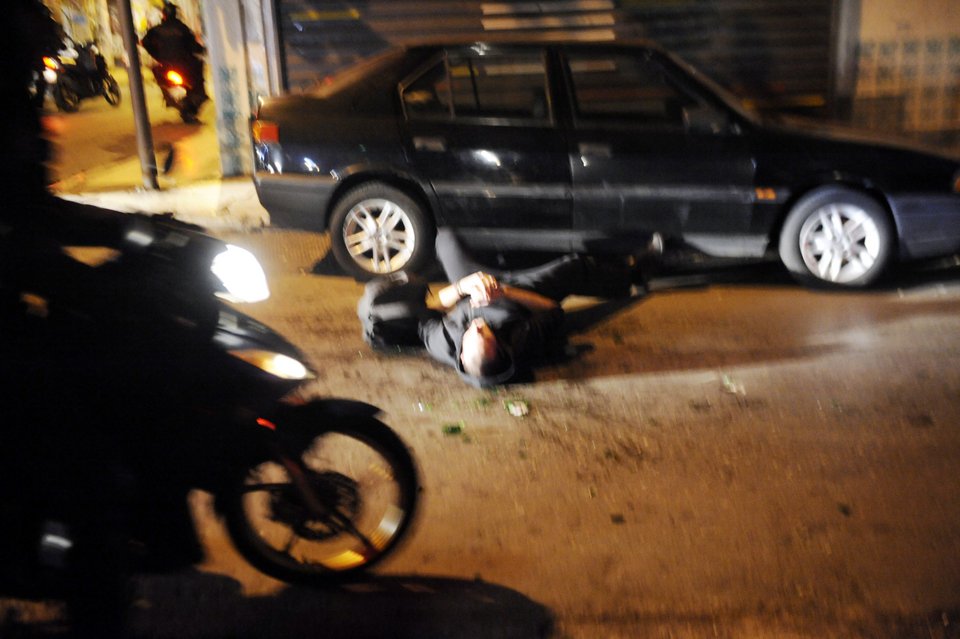 Χάος στα Εξάρχεια μετά την πορεία -Καταγγελίες δημοσιογράφων για επίθεση από αστυνομικούς [εικόνες] | iefimerida.gr 5