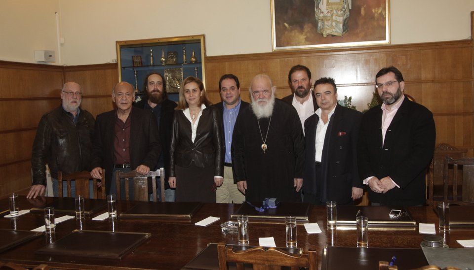 Η «Αποστολή» στηρίζει τους άνεργους δημοσιογράφους -Με δέματα τροφίμων [εικόνες] | iefimerida.gr 0