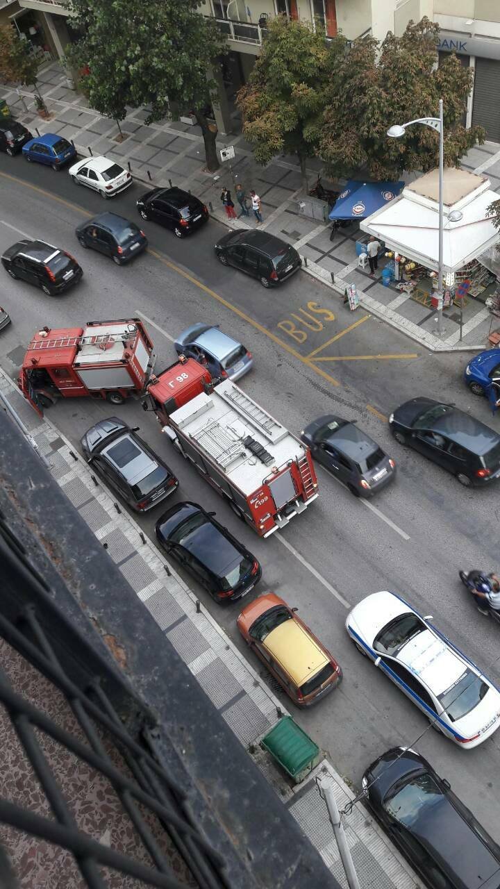 Θεσσαλονίκη: Συναγερμός στην Πυροσβεστική λόγω διαρροής ψυκτικού υγρού σε ξενοδοχείο [βίντεο] | iefimerida.gr 2