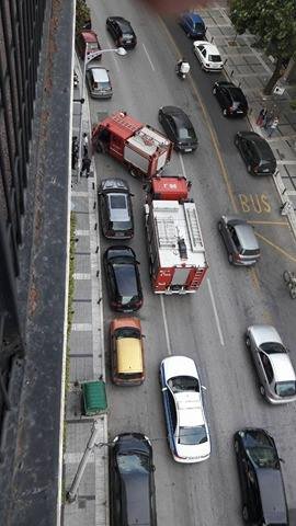 Θεσσαλονίκη: Συναγερμός στην Πυροσβεστική λόγω διαρροής ψυκτικού υγρού σε ξενοδοχείο [βίντεο] | iefimerida.gr 1