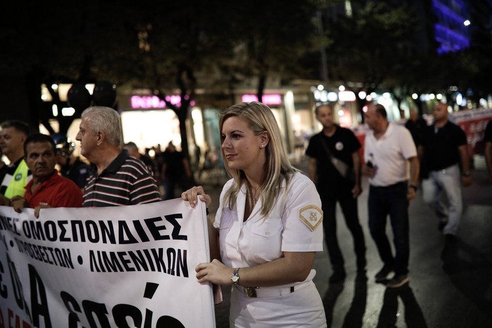 Πορεία ενστόλων στο κέντρο της Θεσσαλονίκης -Παρών και ο αρχηγός της ΕΛ.ΑΣ! [εικόνες&βίντεο] | iefimerida.gr 6