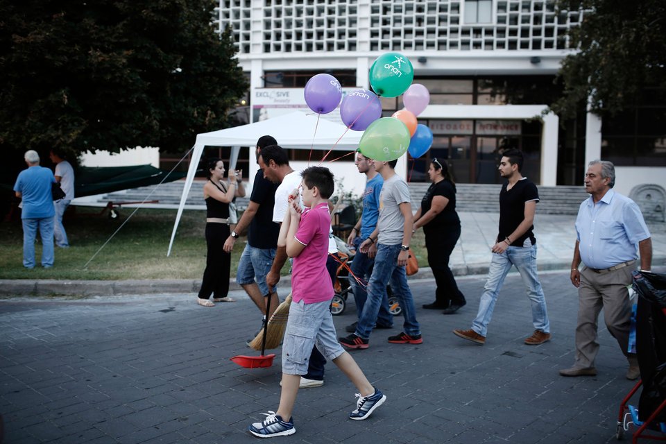 Tι είναι η ΔΕΘ; Περίπατος χεράκι χεράκι, ελέφαντες και μπαλόνια στη φθινοπωρινή βόλτα της Θεσσαλονίκης [εικόνες] | iefimerida.gr 0