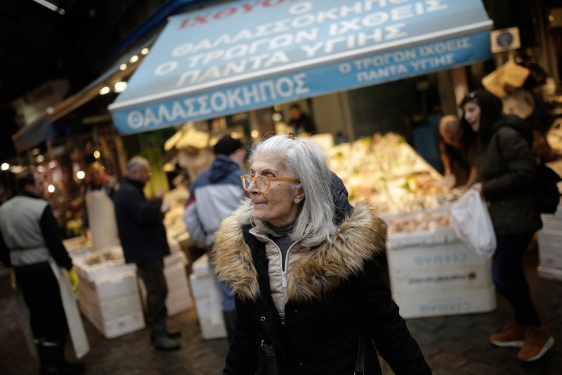 Τα τελευταία ψώνια στην αγορά της Θεσσαλονίκης [εικόνες] | iefimerida.gr 9