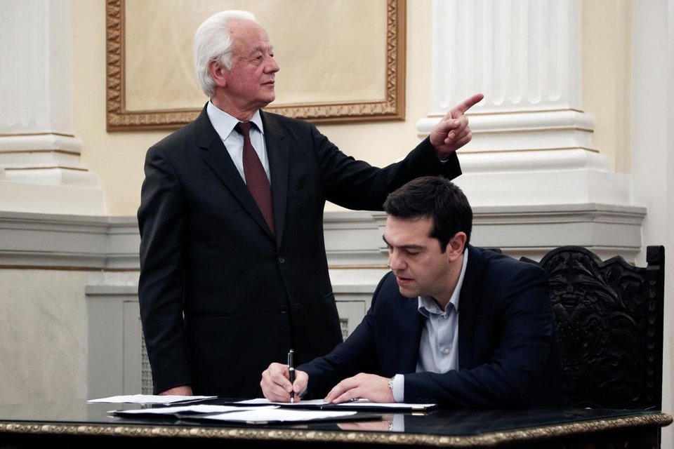 Κυβέρνηση 40 υπουργών... τρέχει | iefimerida.gr 0