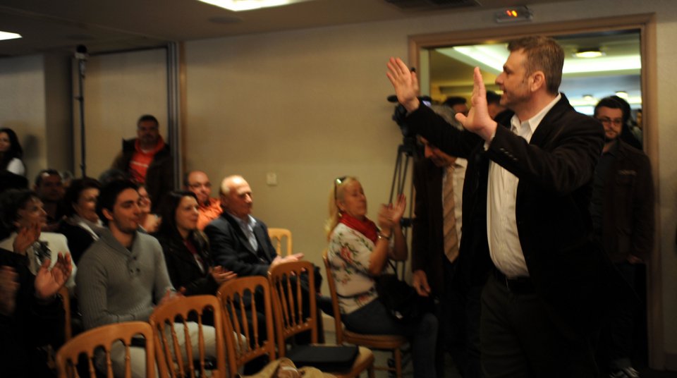 Ο Γκλέτσος παρουσίασε την «Τελεία»: Θα φοβίσουμε τα κόμματα της εξουσίας  [εικόνες]  | iefimerida.gr 2