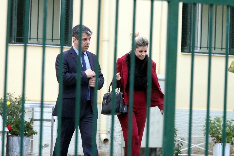 Ελεύθερος ο Μπούκουρας -Χωρίς χειροπέδες στη Βουλή ο πρώην χρυσαυγίτης [εικόνες] | iefimerida.gr 3