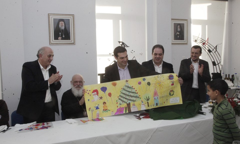 Ο Αλέξης Τσίπρας έφαγε με τον Αρχιεπίσκοπο και ιερείς: Δήλωσε αρωγός στις προσπάθειες της Εκκλησίας [εικόνες] | iefimerida.gr 12