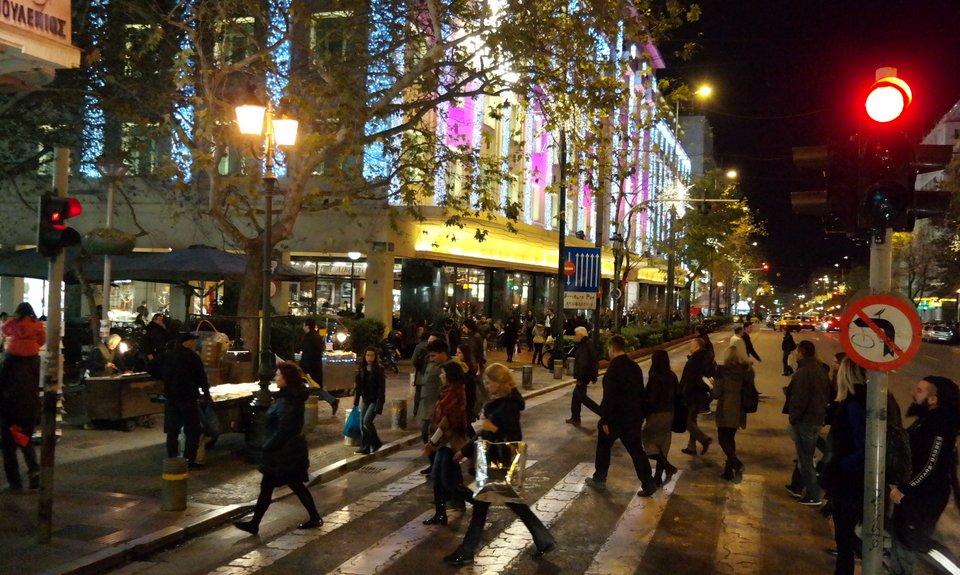 Τα Χριστούγεννα την Τρίτη θυμήθηκαν την Αθήνα [εικόνες] | iefimerida.gr 4