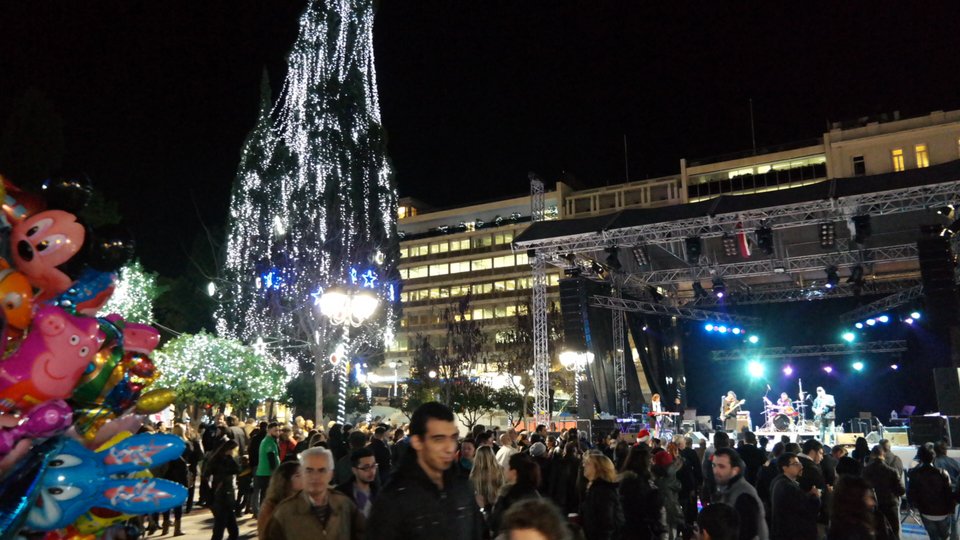 Τα Χριστούγεννα την Τρίτη θυμήθηκαν την Αθήνα [εικόνες] | iefimerida.gr 8