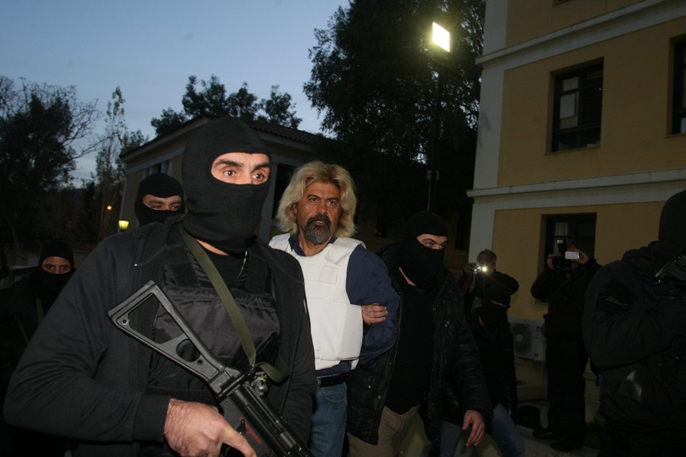 Στον εισαγγελέα ο Χριστόδουλος Ξηρός: «Δεν μιλάω στους νενέκους της Τρόικα» είπε στους δημοσιογράφους [εικόνες] | iefimerida.gr 4