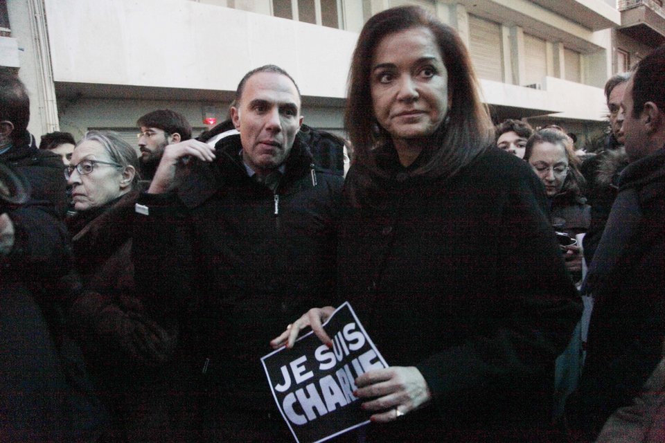 Η Ελλάδα λέει «Je Suis Charlie»: Κοσμοσυρροή στις εκδηλώσεις για το Charlie Hebdo - Ποιοι επώνυμοι παραβρέθηκαν [εικόνες] | iefimerida.gr 8