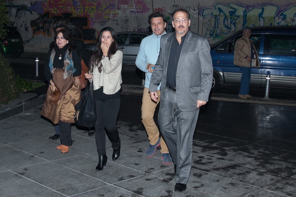 Ο Κάστρο ξεφάντωσε στα μπουζούκια -Πρώτο τραπέζι πίστα για τον ανιψιό του Φιντέλ [εικόνες] | iefimerida.gr 1