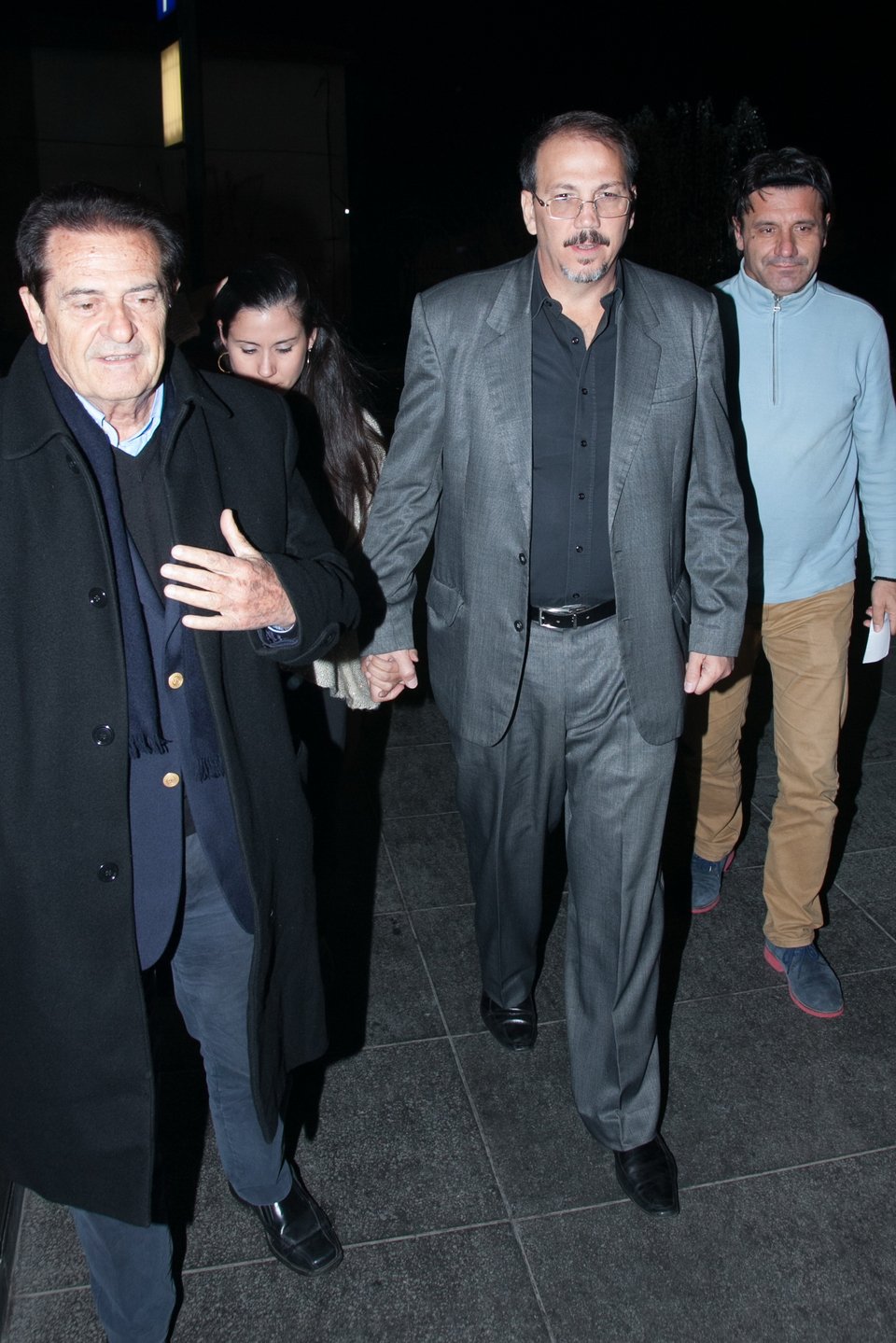 Ο Κάστρο ξεφάντωσε στα μπουζούκια -Πρώτο τραπέζι πίστα για τον ανιψιό του Φιντέλ [εικόνες] | iefimerida.gr 2