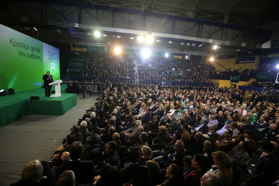 Βενιζέλος: Θα είμαι στο πλευρό της νόμιμης κυβέρνησης της χώρας [εικόνες] | iefimerida.gr 0