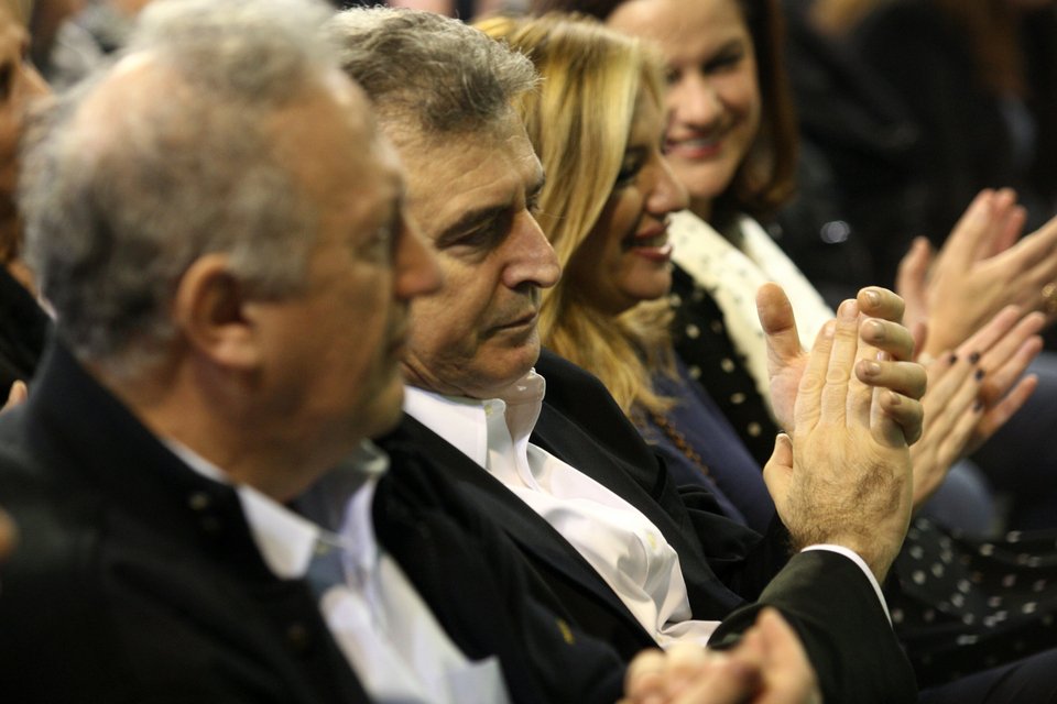 Βενιζέλος: Θα είμαι στο πλευρό της νόμιμης κυβέρνησης της χώρας [εικόνες] | iefimerida.gr 3