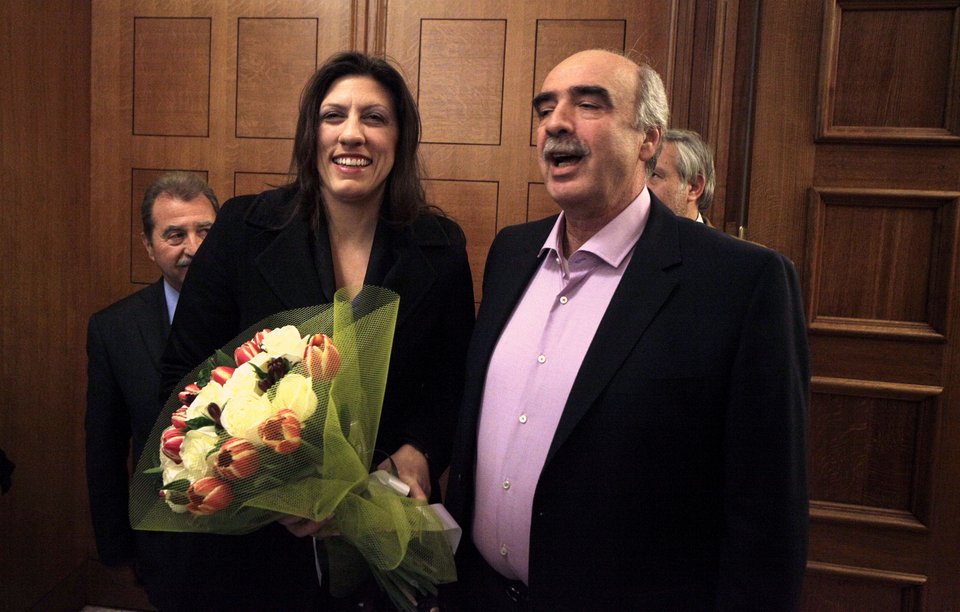 «Δηλητήριο» Αδωνι για Ζωή: Ο Μεϊμαράκης φταίει που της έδωσε ανθοδέσμη [εικόνες] | iefimerida.gr 2