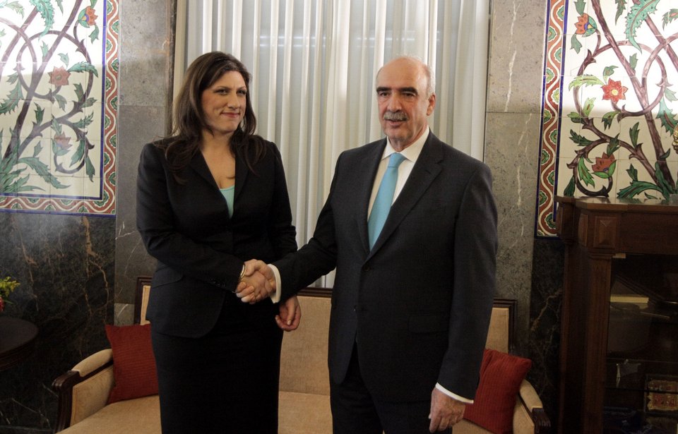 «Δηλητήριο» Αδωνι για Ζωή: Ο Μεϊμαράκης φταίει που της έδωσε ανθοδέσμη [εικόνες] | iefimerida.gr 3