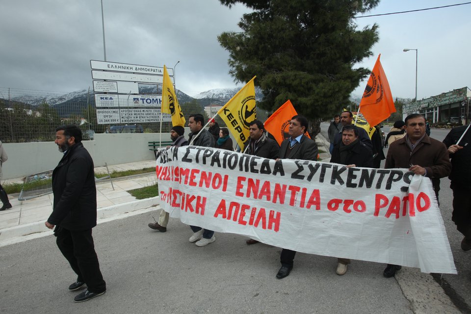 Πανούσης: «Τα κέντρα κράτησης τελειώνουν» - Στην Αμυγδαλέζα μετά την αυτοκτονία μετανάστη | iefimerida.gr 2