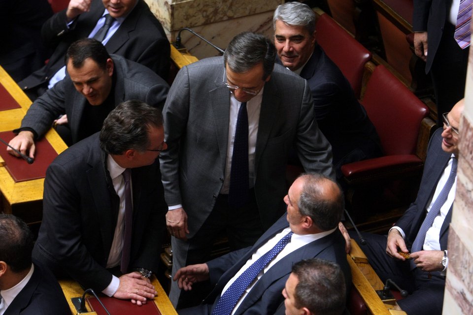 Το «καλορίζικος» του Καραμανλή στον Σαμαρά και η αντίδραση του προέδρου της ΝΔ [εικόνες] | iefimerida.gr 0