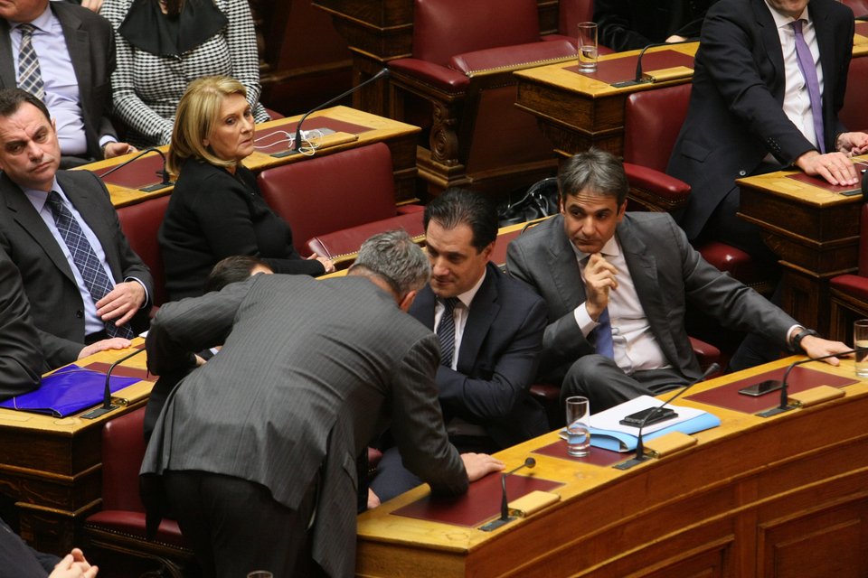 «Κακός χαμός» στη Βουλή με Κωνσταντοπούλου για Χρυσή Αυγή και Μνημόνιο [εικόνες & βίντεο] | iefimerida.gr 0