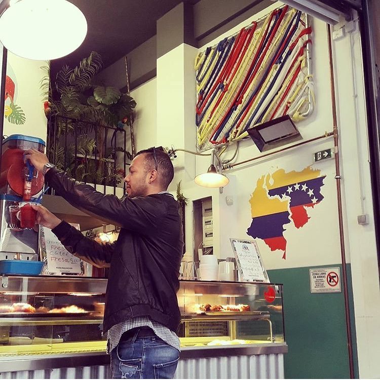 Το Euronews βρήκε τα μπαρ και τα εστιατόρια της Αθήνας που πρέπει να επισκεφθεί κάθε τουρίστας (και κάτοικος της πόλης) [εικόνες] | iefimerida.gr 7