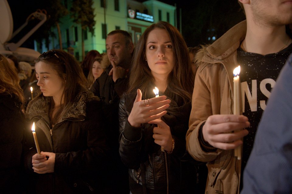 Συγκλονιστική σιωπηρή διαμαρτυρία για Ιωάννινα για τον Βαγγέλη -Χιλιάδες στο δρόμο [εικόνες] | iefimerida.gr 6