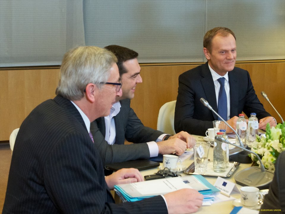 Πώς εξαφανίστηκε η μοβ ποσέτ του Τσίπρα κατά τις μαραθώνιες συζητήσεις χθες στις Βρυξέλλες [εικόνες] | iefimerida.gr 5