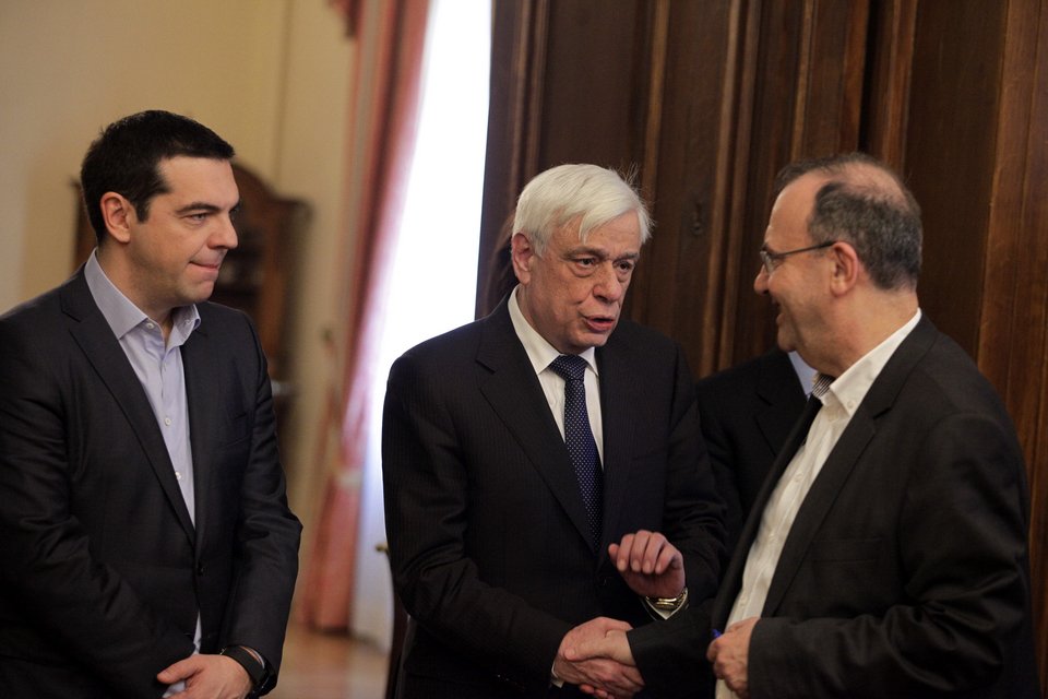 Ορκωμοσία με 50 ημέρες καθυστέρησης -Ανέλαβαν και επίσημα 4 υπουργοί [εικόνες] | iefimerida.gr 2