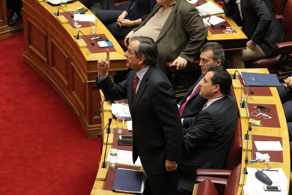 «Κόλαση» στη Βουλή: «Σφαγή» για τον Κατρούγκαλο – Αποχώρησε η ΝΔ [εικόνες]  | iefimerida.gr 1