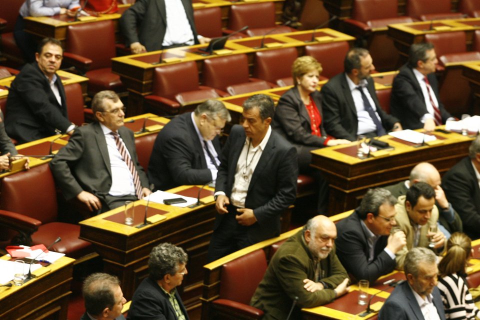 «Κόλαση» στη Βουλή: «Σφαγή» για τον Κατρούγκαλο – Αποχώρησε η ΝΔ [εικόνες]  | iefimerida.gr 11