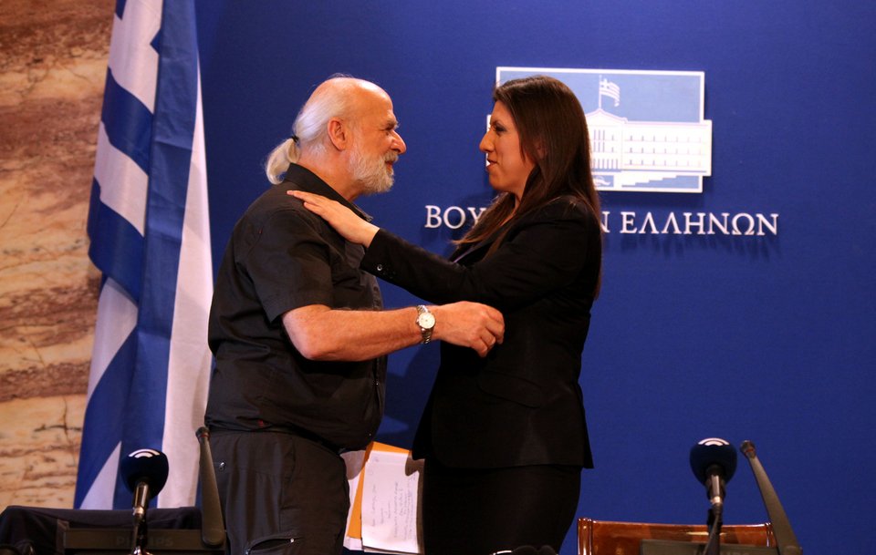 Πόσο κόστισε η Επιτροπή Αλήθειας της Ζωής – Τι απάντησε στη συνέντευξη Τύπου -υπερπαραγωγή [εικόνες & βίντεο] | iefimerida.gr 3