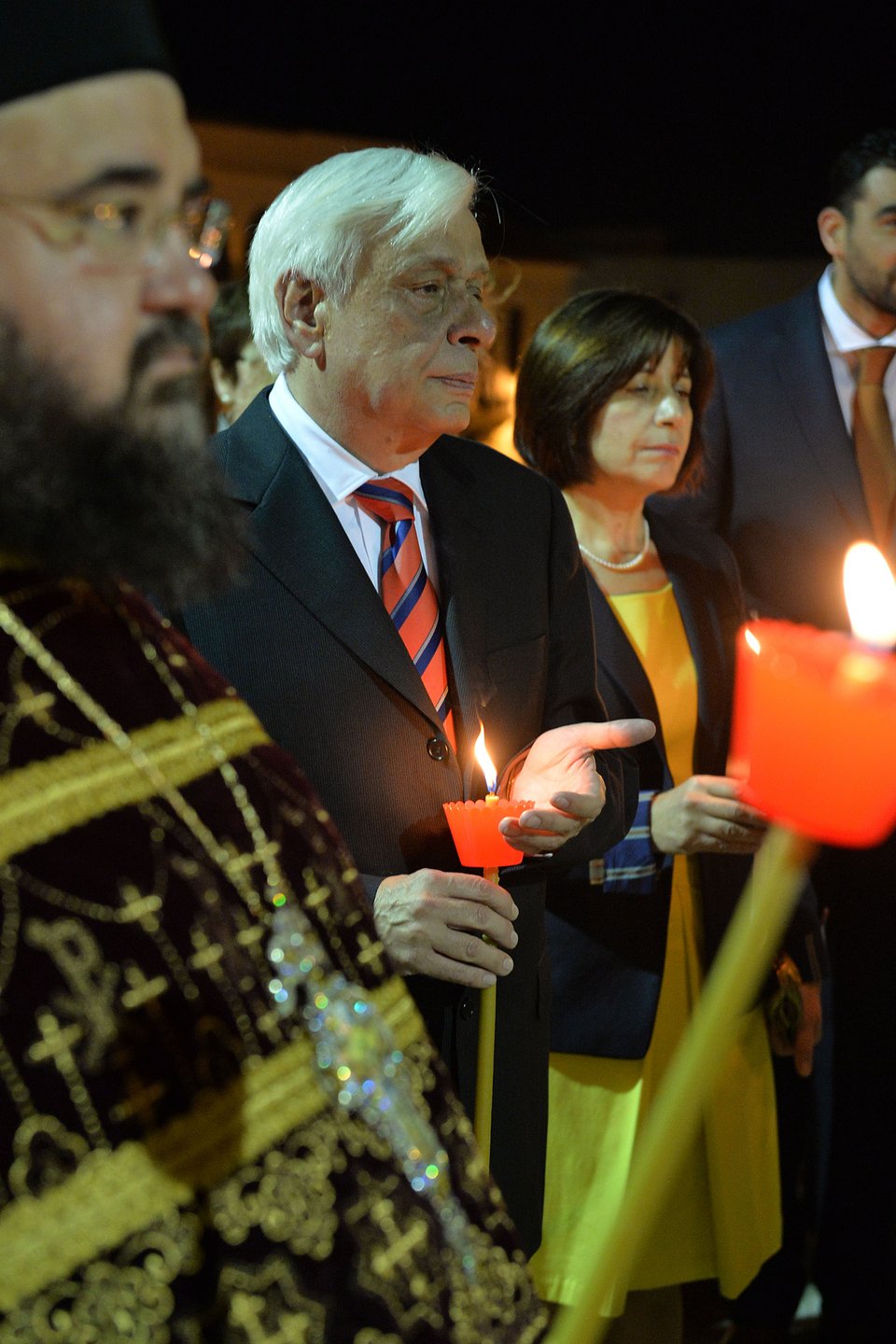Ανάσταση στην Καλαμάτα έκανε ο Προκόπης Παυλόπουλος -Οι ευχές του Προέδρου της Δημοκρατίας [εικόνες] | iefimerida.gr 3