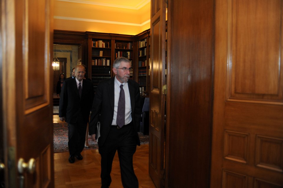 Κρούγκμαν: Και οι δανειστές αναζητούν υποχωρήσεις από την Ελλάδα -Συνάντηση με Παυλόπουλο και Τσίπρα [εικόνες] | iefimerida.gr 0