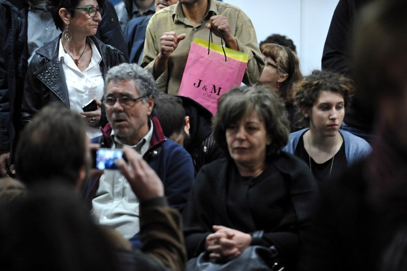 Μέσα στη δίκη της ΧΑ: Ο Ρουπακιάς, οι γονείς του Φύσσα, ο μετανοημένος Μπούκουρας [εικόνες & βίντεο] | iefimerida.gr 4