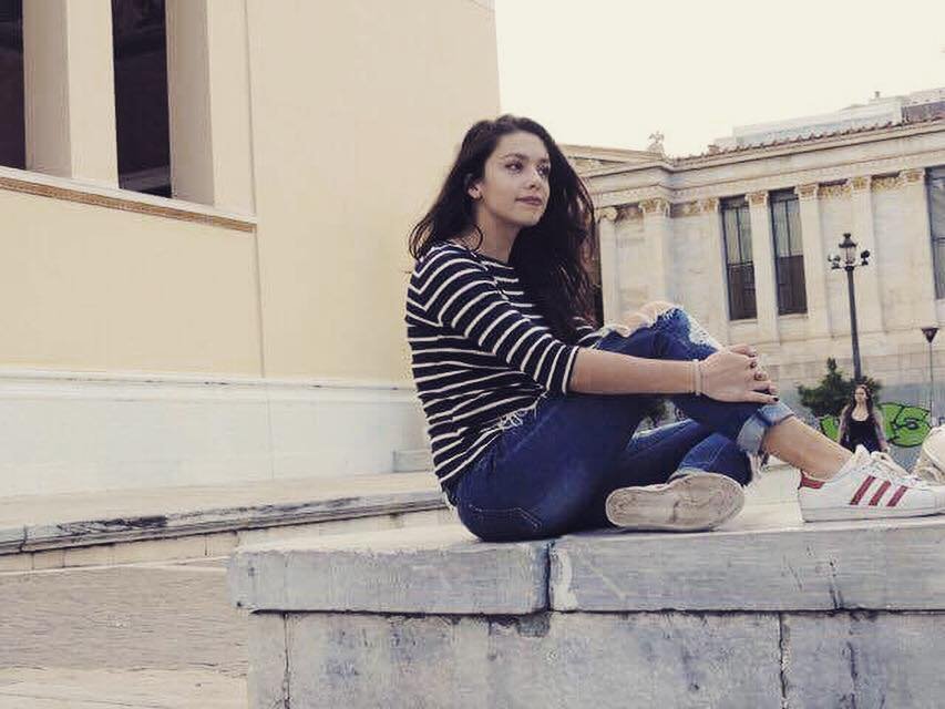 Η 18χρονη φοιτήτρια κόρη του Στέλιου Ρόκκου -Διασκέδασε ακούγοντας τον πατέρα της [εικόνες] | iefimerida.gr 6