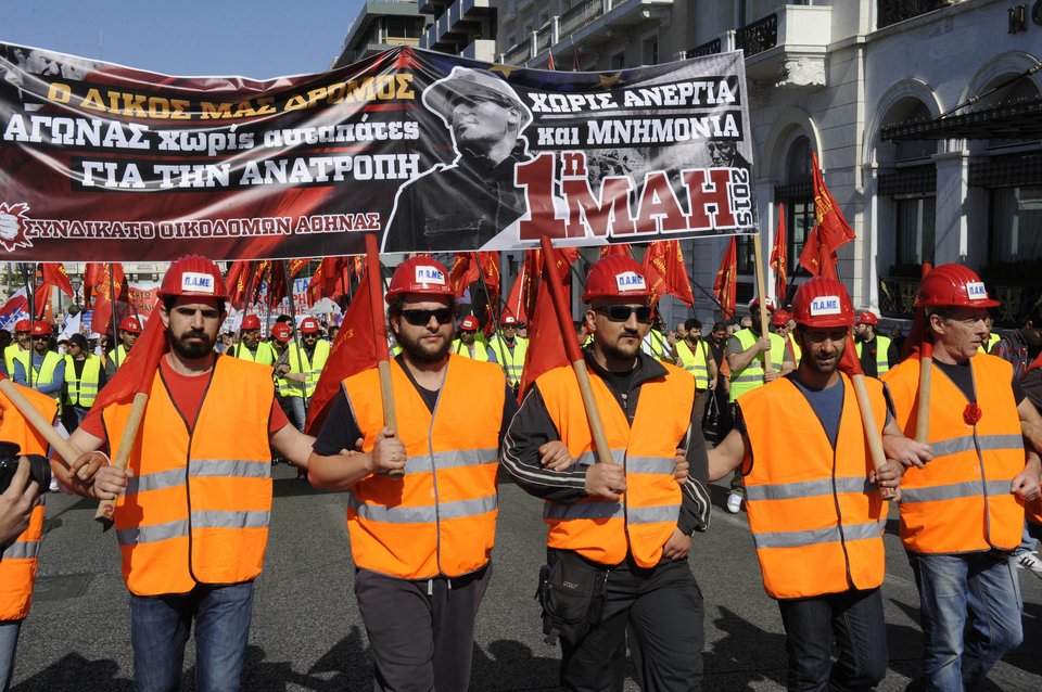 Συγκεντρώσεις ΓΣΕΕ-ΑΔΕΔΥ και ΠΑΜΕ για την Εργατική Πρωτομαγιά [εικόνες] | iefimerida.gr 20