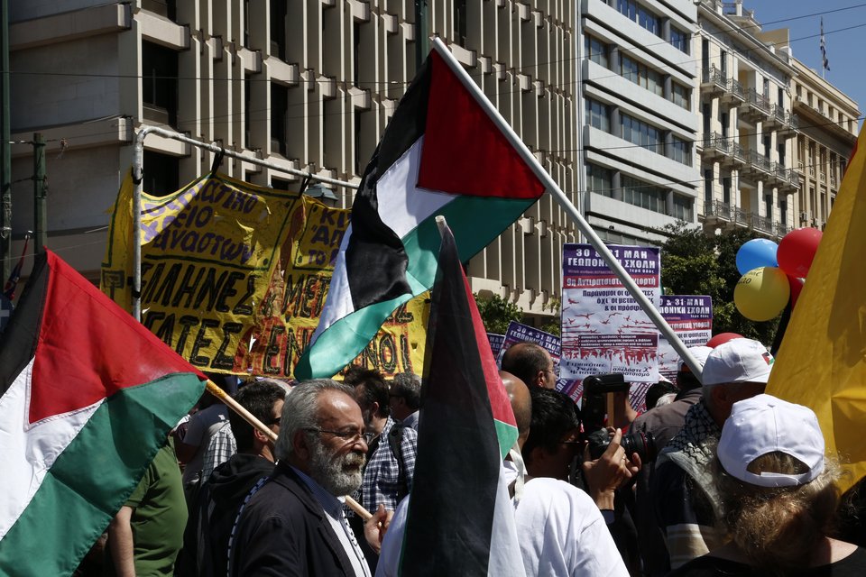 Συγκεντρώσεις ΓΣΕΕ-ΑΔΕΔΥ και ΠΑΜΕ για την Εργατική Πρωτομαγιά [εικόνες] | iefimerida.gr 8