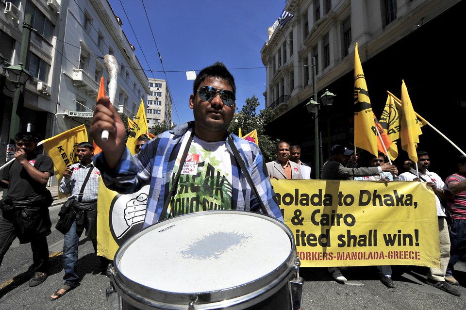 Συγκεντρώσεις ΓΣΕΕ-ΑΔΕΔΥ και ΠΑΜΕ για την Εργατική Πρωτομαγιά [εικόνες] | iefimerida.gr 2