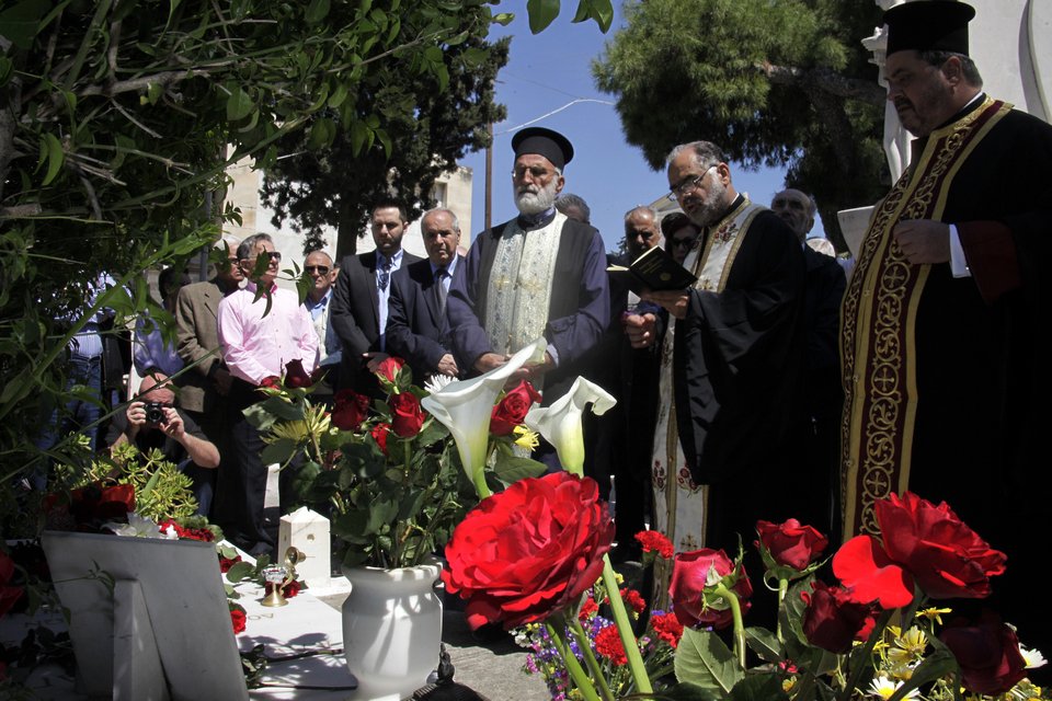 Μνημόσυνο για τον Αλέκο Παναγούλη -Συμπληρώθηκαν 39 χρόνια από τον θάνατό του [εικόνες] | iefimerida.gr 4